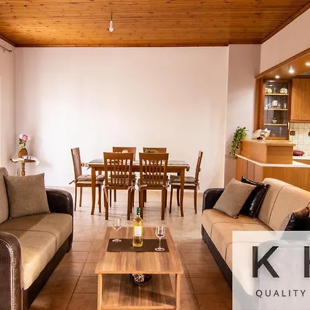 Family & Friends Maisonette In Lixouri! ليكسوري