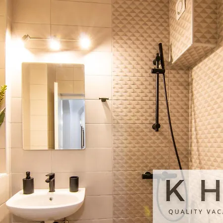 Family & Friends Maisonette In Lixouri! بيت للعطل