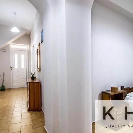 بيت للعطل Family & Friends Maisonette In Lixouri! *