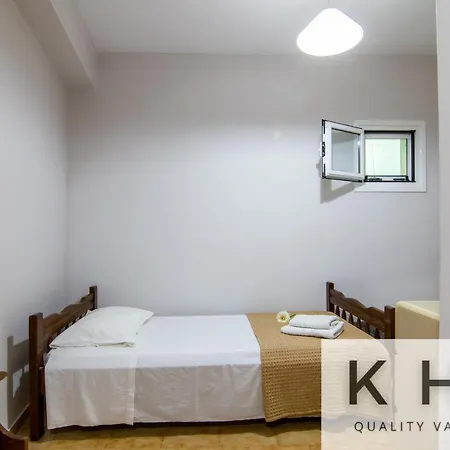 Family & Friends Maisonette In Lixouri! بيت للعطل
